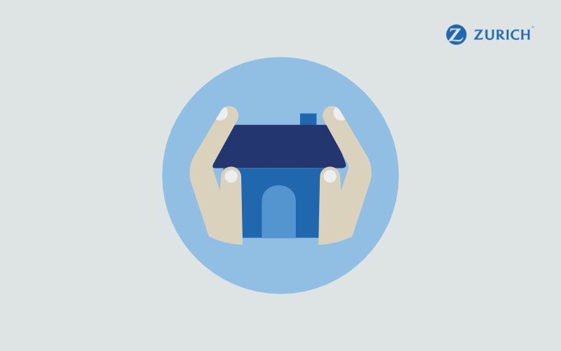 Illustration von zwei Händen, die schützend ein Haus umgeben – Symbol für Sicherheit und Schutz durch die Haushaltversicherung. Zurich Logo in der Ecke.