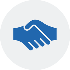 Helfende Hände bei einer Autopanne