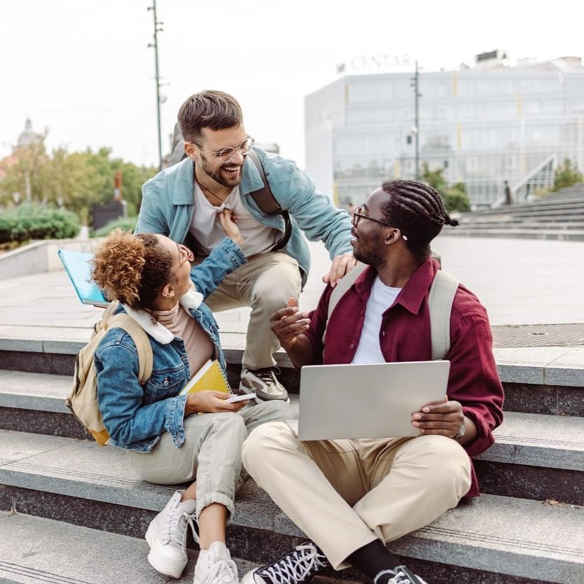 Studentenheim- oder WG-Zimmer online versichert